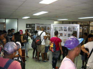 Jovenes_expo_Virgen