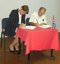Firma de convenio UNHIC