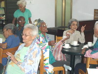 Desayuno_abuelos-Dia_Cultura