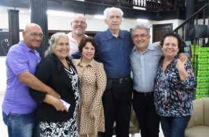 Fernando con Enrique y sus invitados