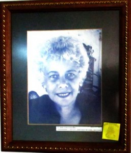 Enid retrato Galería