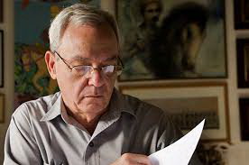 Eusebio Leal leyendo